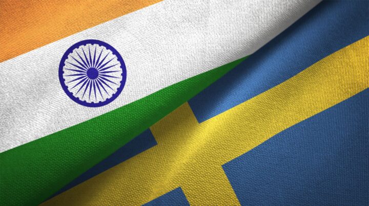 Indisk och Svenska flagga